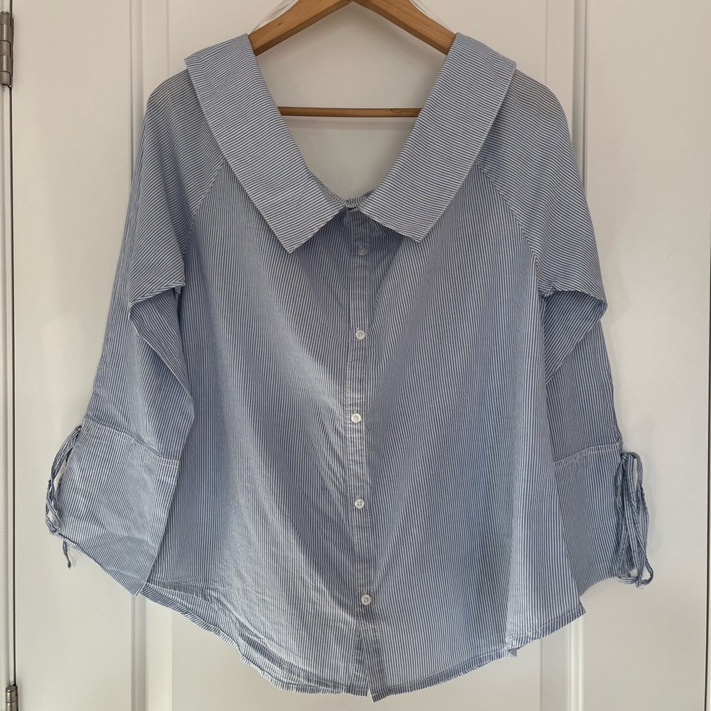 SOLD Nordstrom BP 100% Cotton Off-shoulder striped shirt